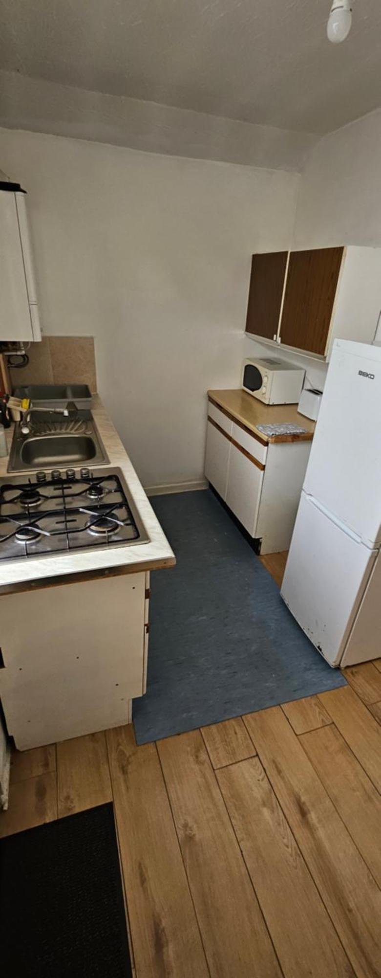 No Frills & Nothing Fancy 1 Bed Studio City Centre Cardiff Exterior photo