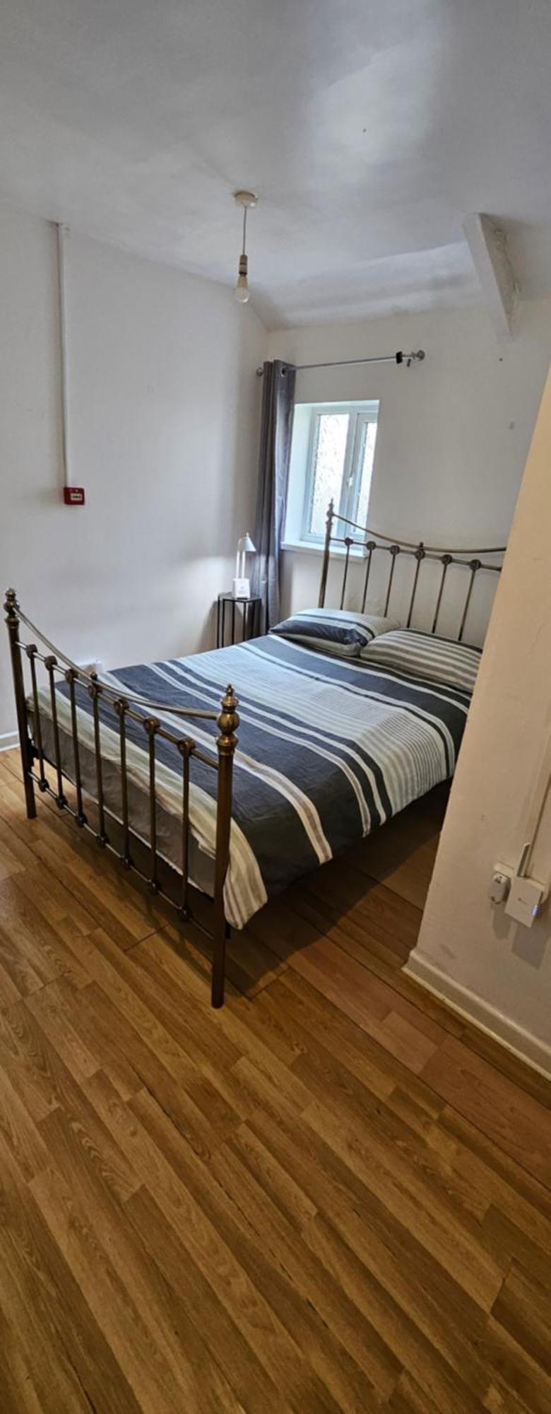 No Frills & Nothing Fancy 1 Bed Studio City Centre Cardiff Exterior photo